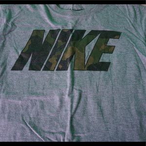 Boys Nike top